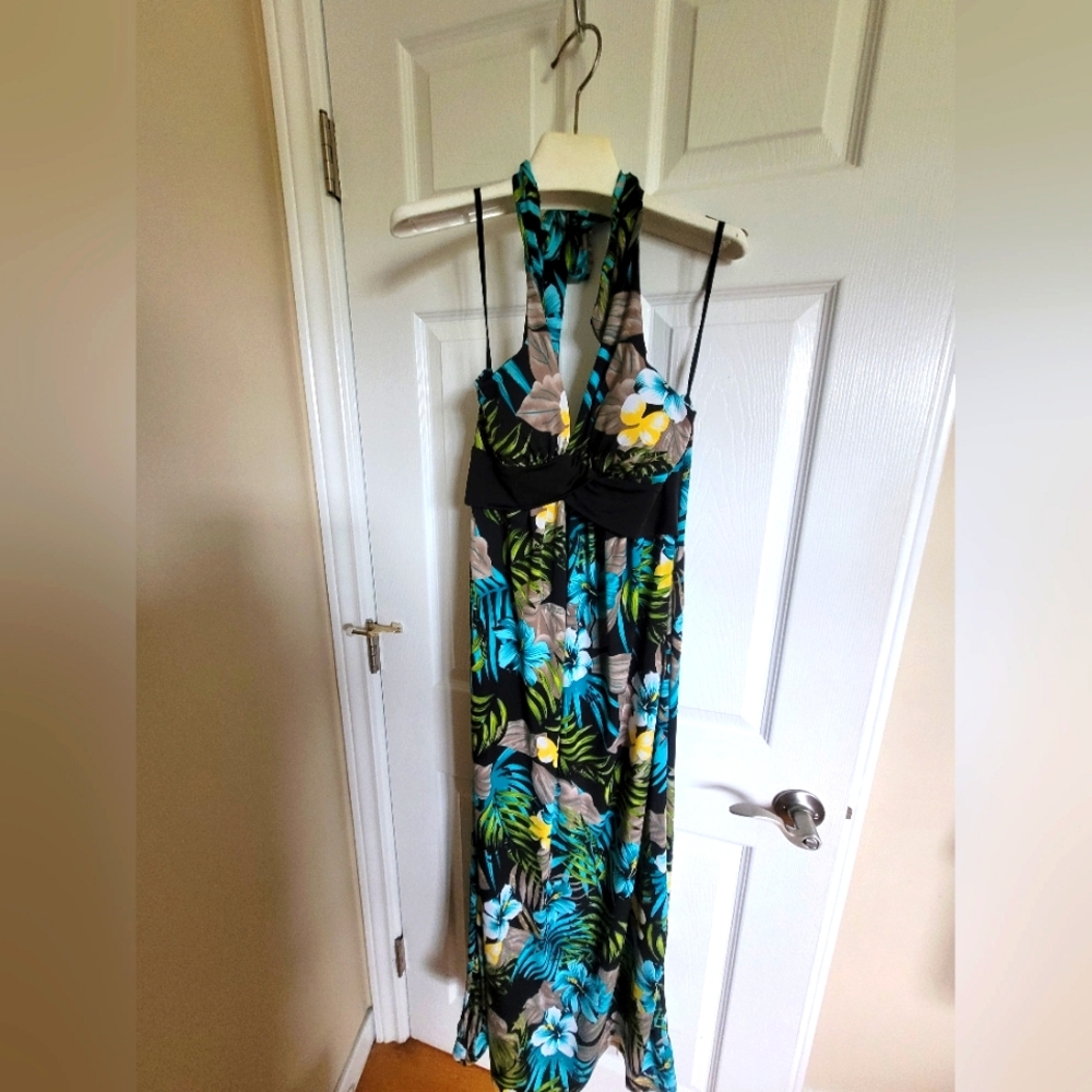 Hawaiin print maxi dress